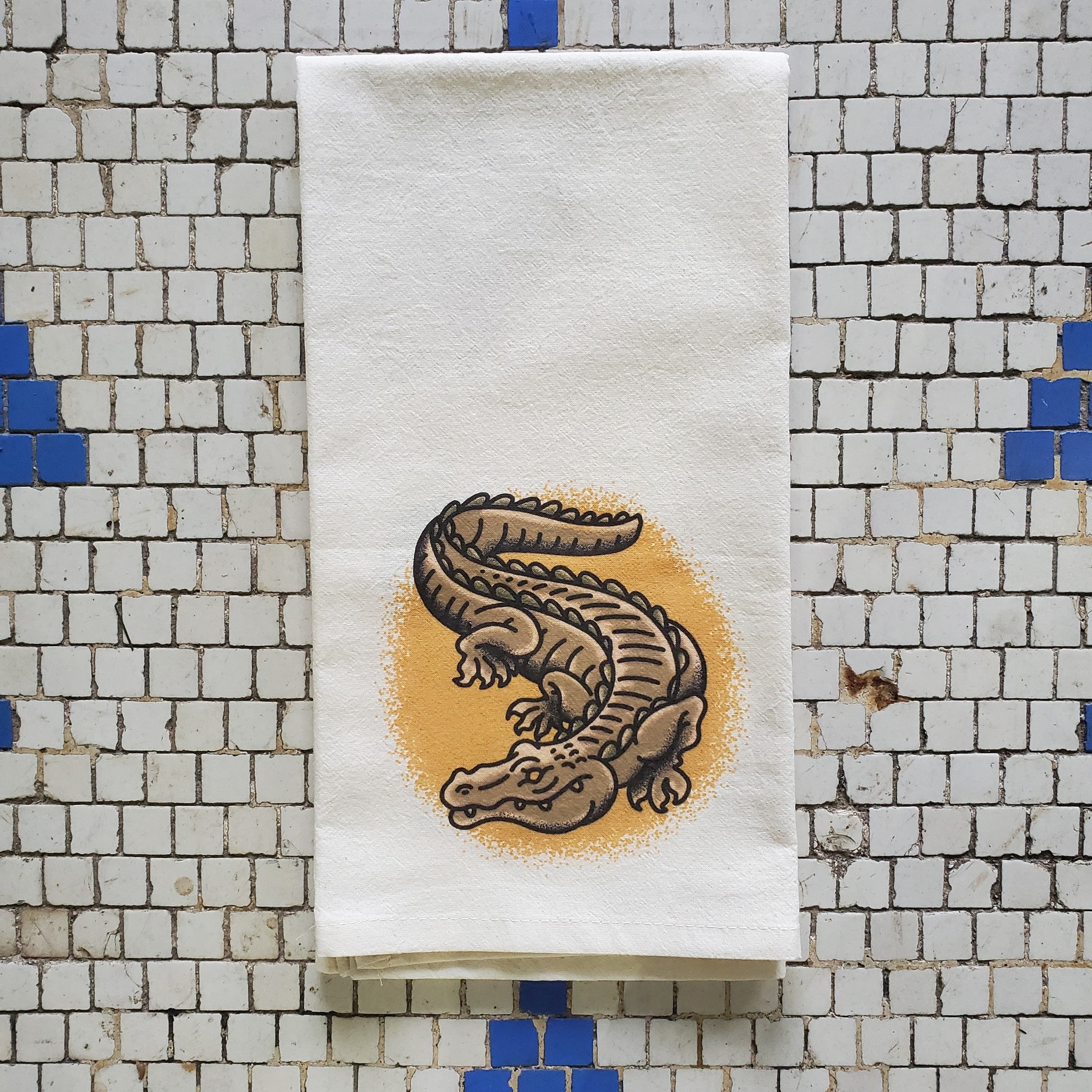 gator-tattoo-tea-towel